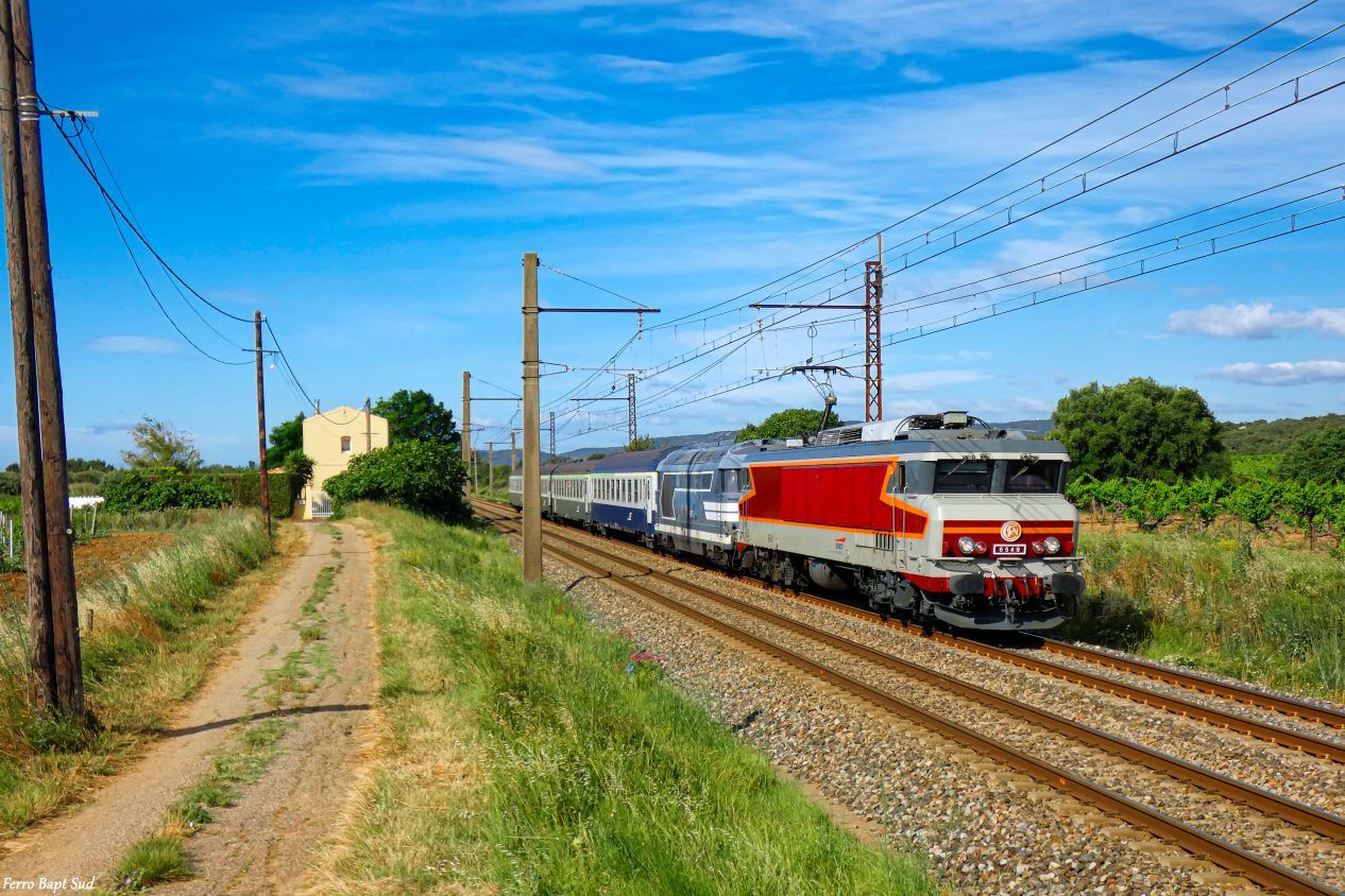 Le train APMFS et la CC 6549 aperçu vers Villeneuve-lès-Maguelone. Photo Baptiste Mirande.